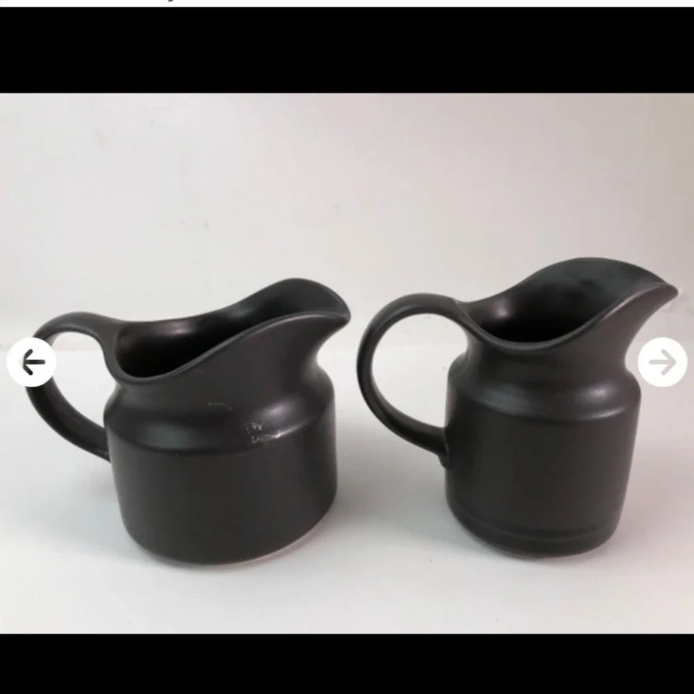 Pfaltzgraff Matte Black Ceramic Pitchers Set of 2 Stoneware 436 026 USA Made‎